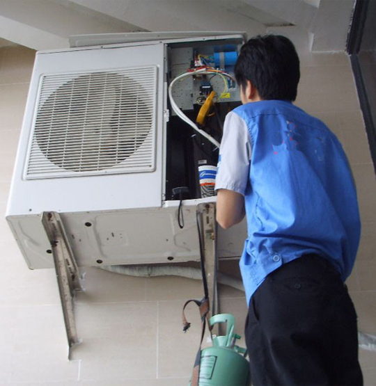 嘉荫空调开机无反应维修